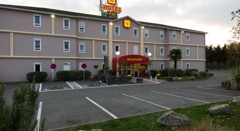 Kyriad Direct Orleans - La Chapelle St Mesmin La Chapelle-Saint-Mesmin Exterior foto